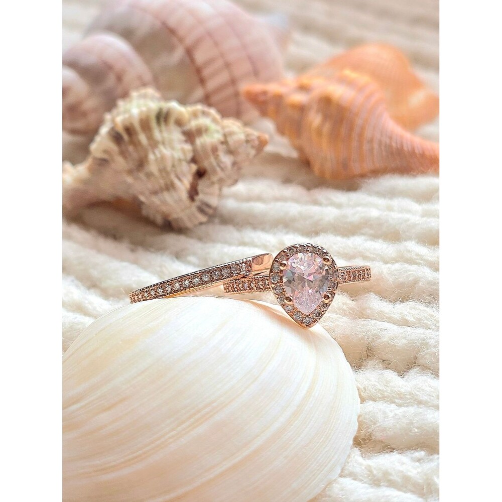 💎NEW💎 ROSE GOLD SIMULATED DIAMOND HALO RING SET - Picture 4 of 11